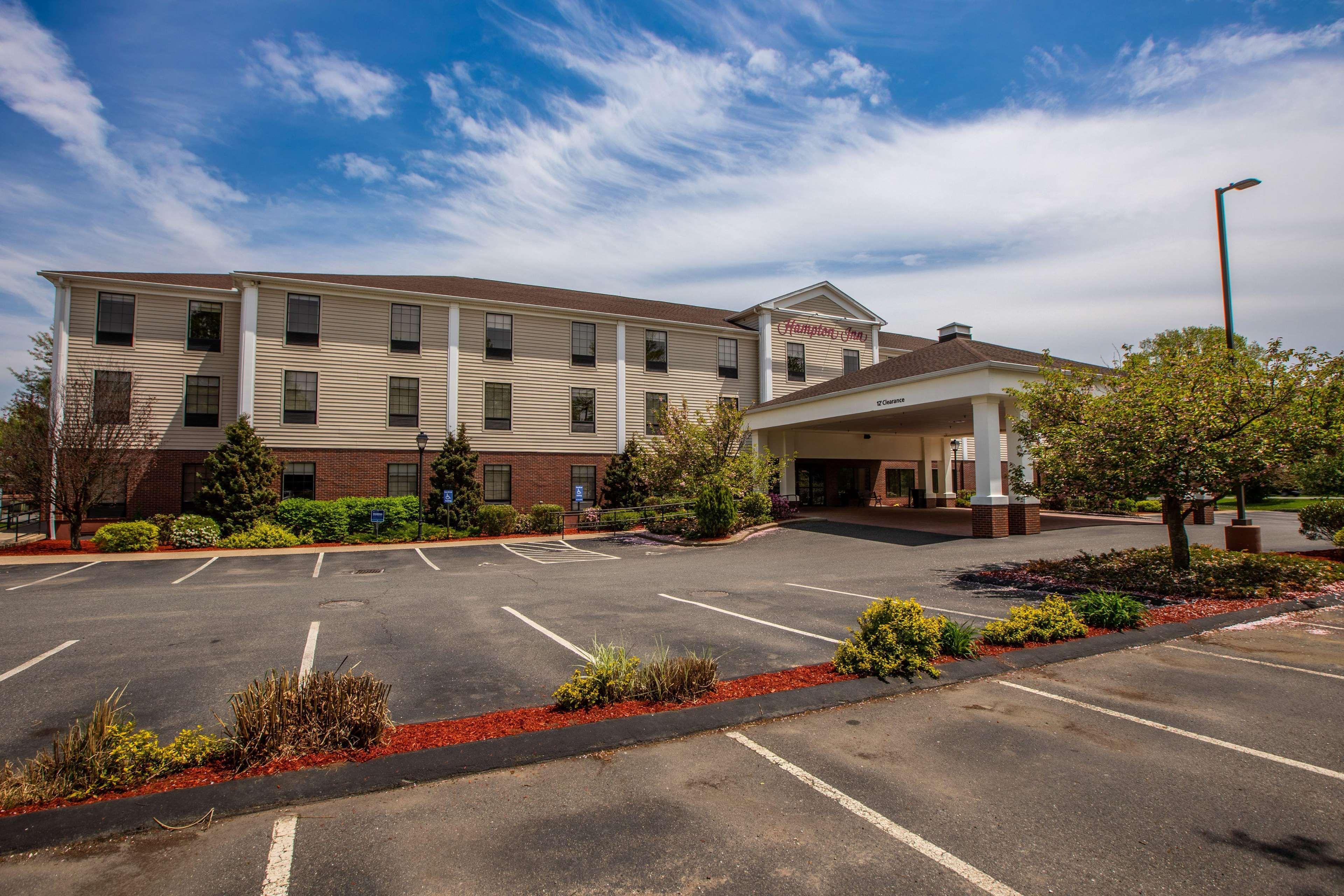 Hampton Inn Hadley-Amherst Area Buitenkant foto